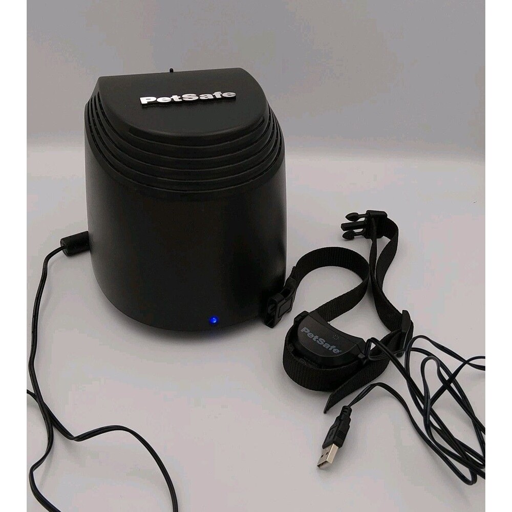 PetSafe Wireless Dog Fence Transmitter RFA-608 and receiver/ Rechargeable collar